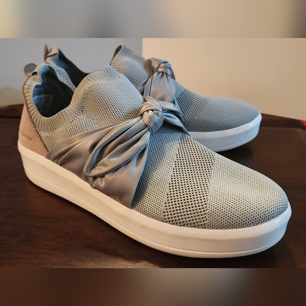 MARK NASON Gray Silver WOMEN'S SHOES SIZE 10 Bow Wrap Sneakers Los Angeles